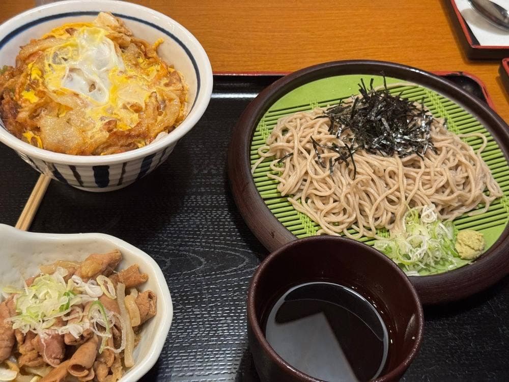 山田うどん 藤沢田方町店