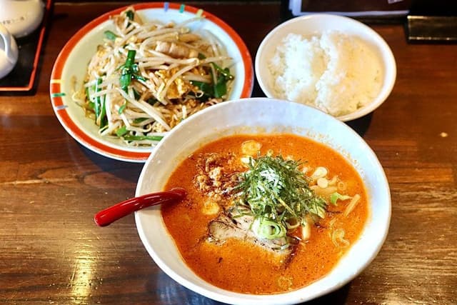 麺や 彰貴 本店 - サブ画像1