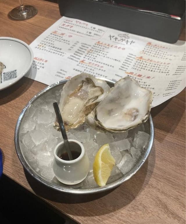 ヤキガキヤ oyster&wine - サブ画像1