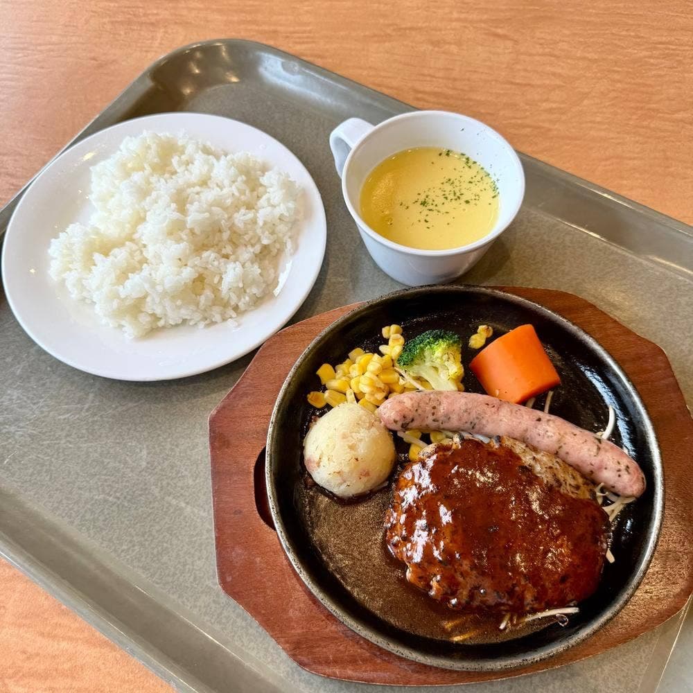 カフェ&ジンギスカン FARM DINER