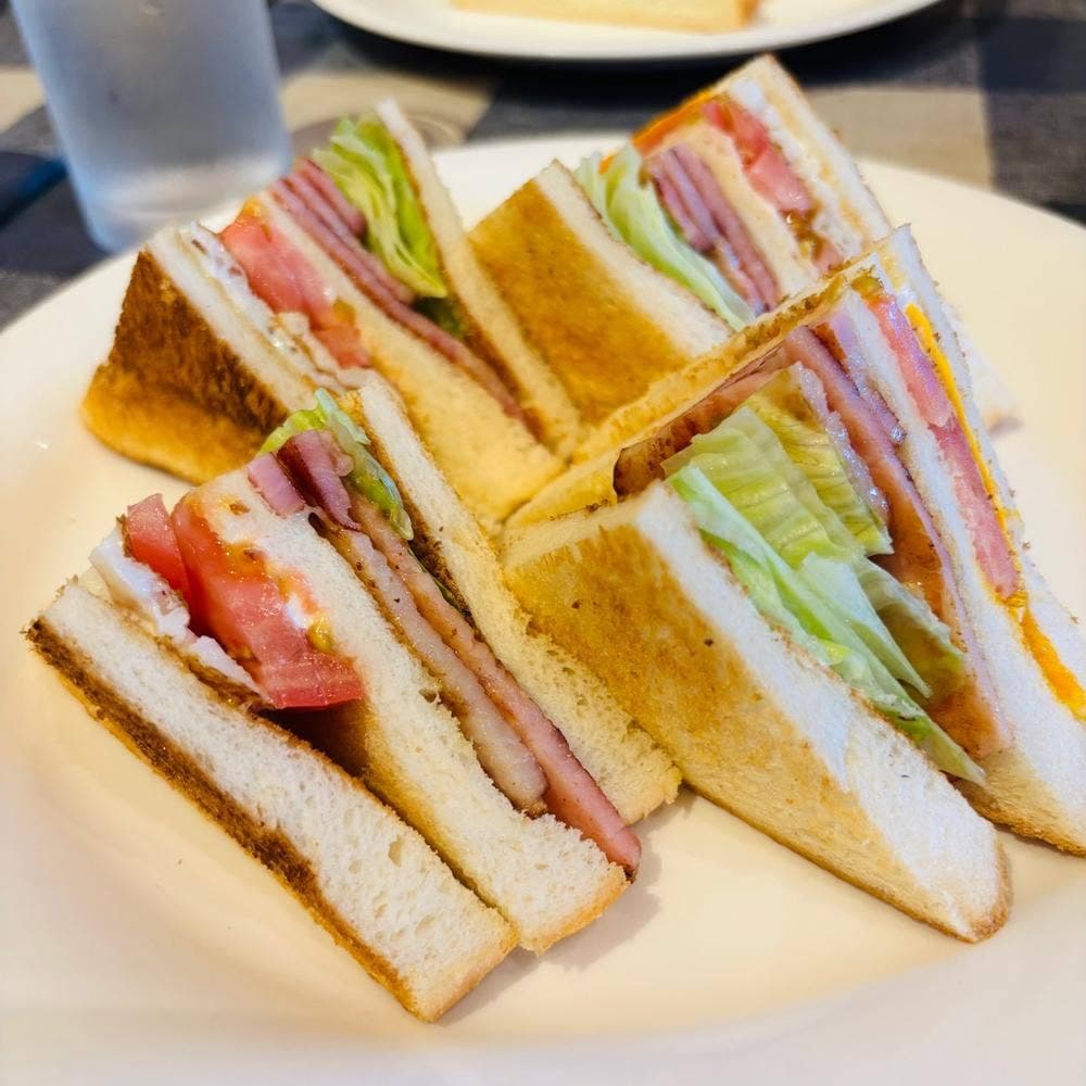sandwich CLUB HOUSE