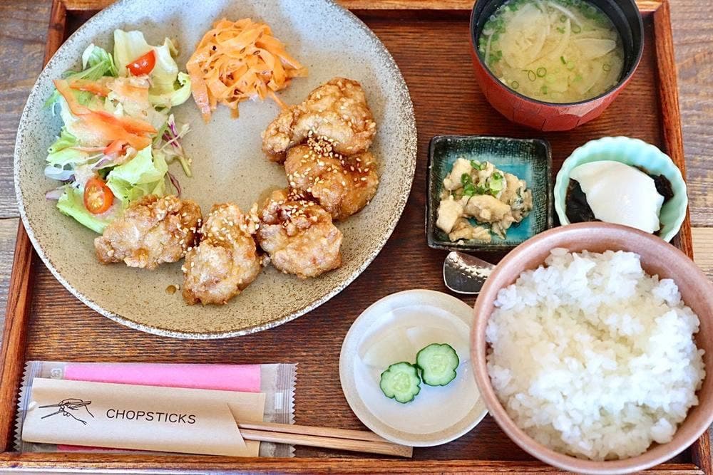 ごはん屋 カカ
