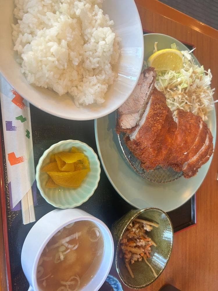 食堂マル