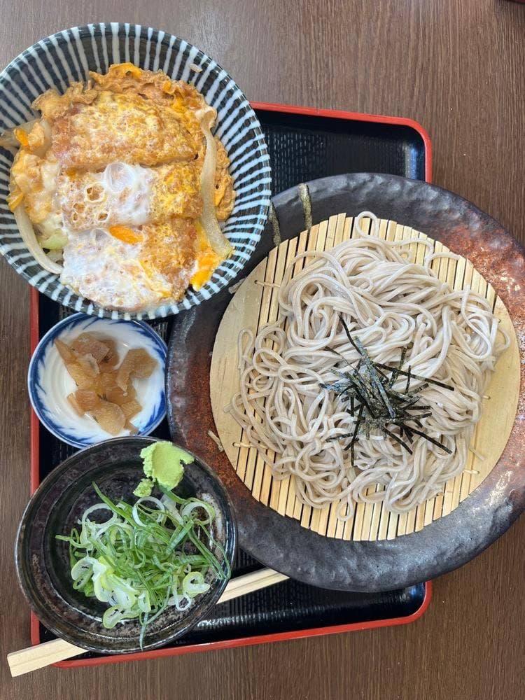 そば処 めん六や 秋田たかのす店