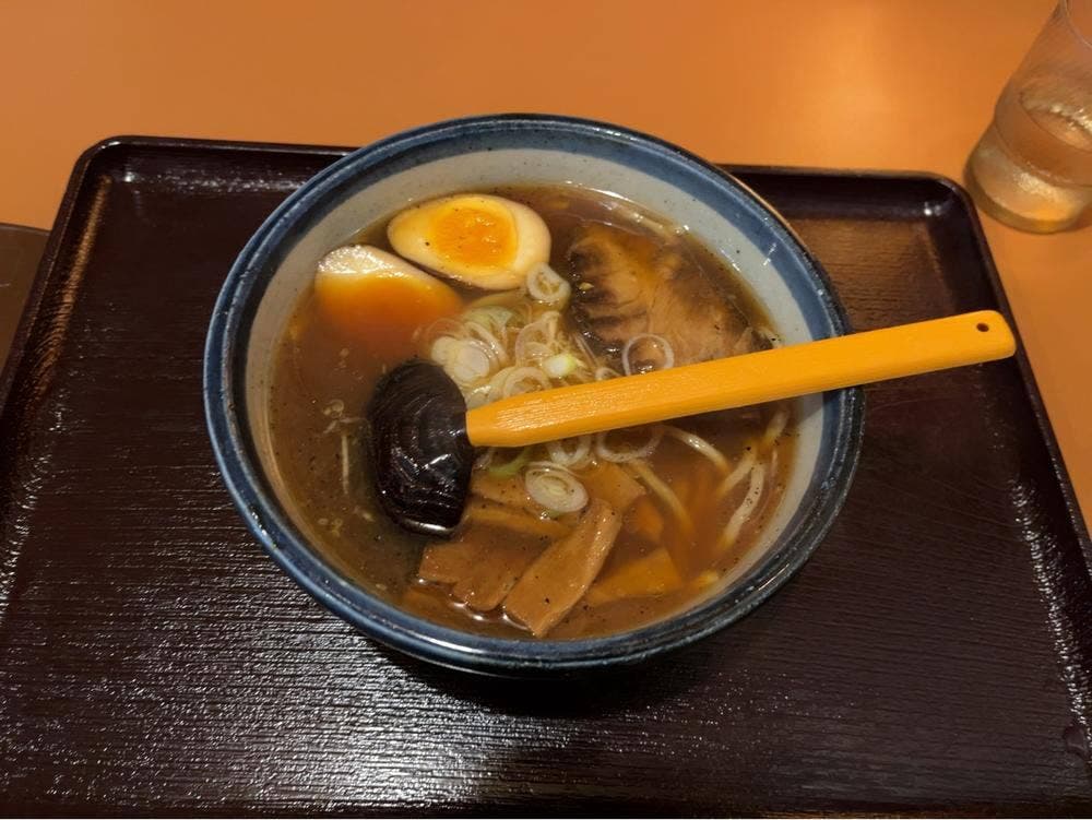 博士ラーメン別館 ＆ HAKASE Thai 博士レストラン本店