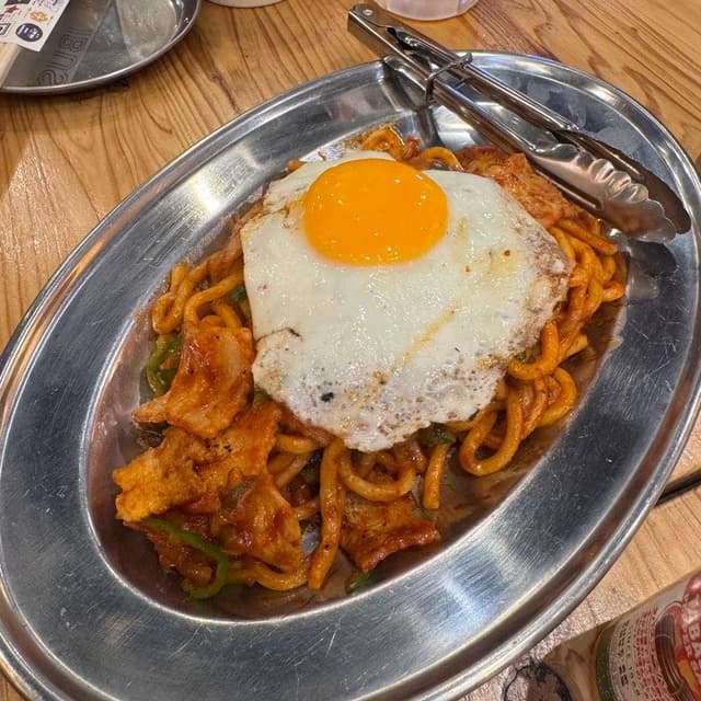 野毛焼きそばセンター まるき 五番街店 - サブ画像1
