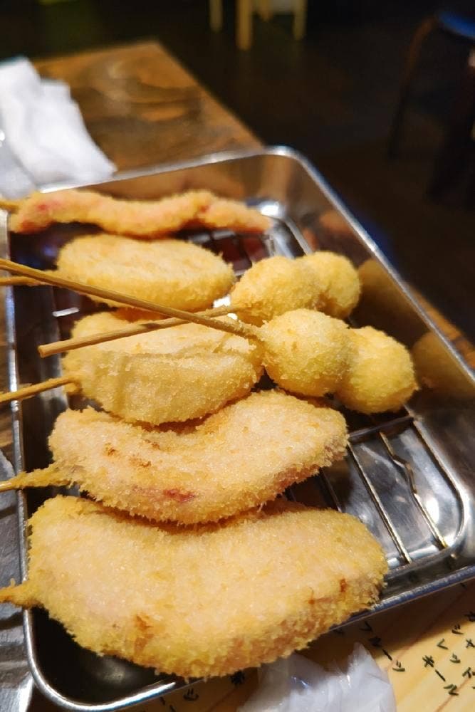 はち 揚げ物店