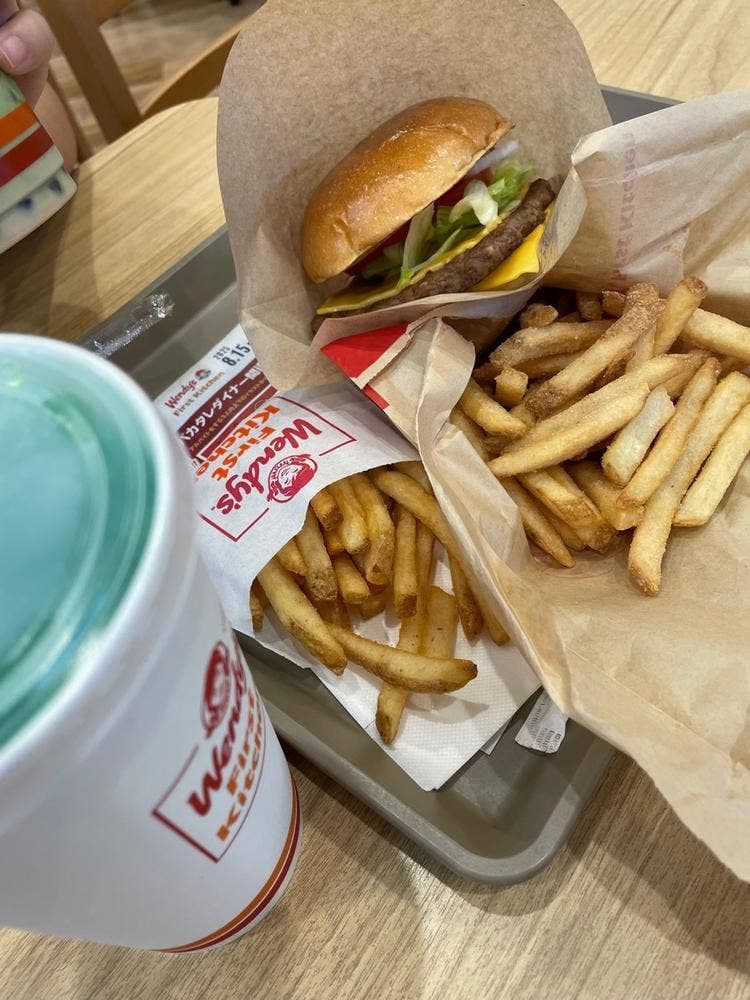 ウェンディーズ・ファーストキッチン 鎌ヶ谷イオンショッピングセンター店