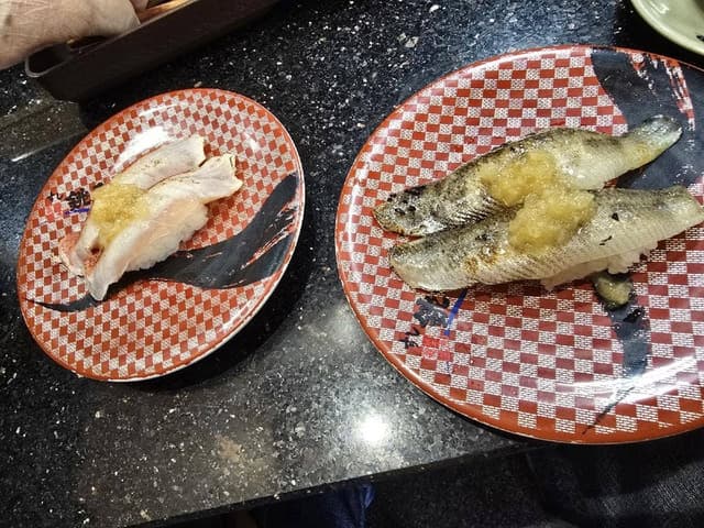 すし銚子丸 富里店 - サブ画像3