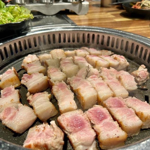 熟成肉専門店 ヨプの王豚塩焼 福岡天神店 - サブ画像2