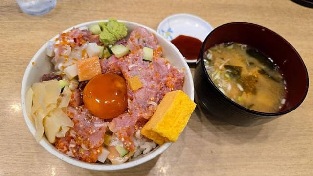 海鮮どんぶり処 心 - サブ画像3