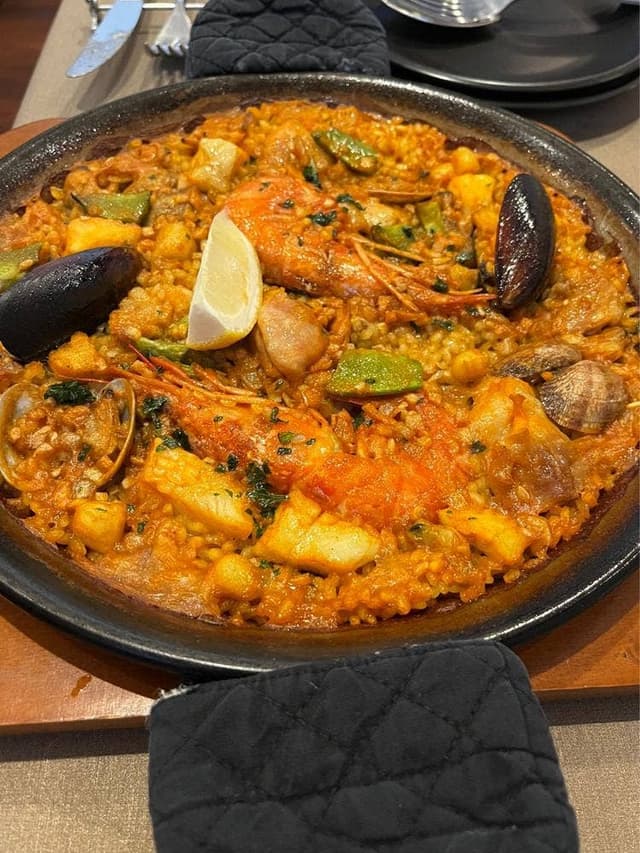 スペイン料理専門店エステーリャ 軽井沢 - サブ画像3