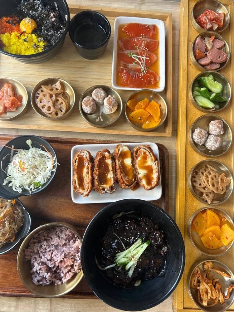 韓国料理 LUNA