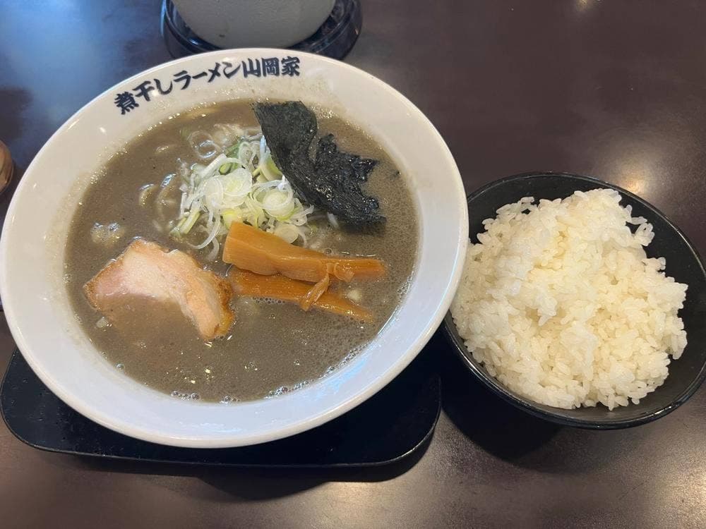 煮干しラーメン山岡家 久喜店