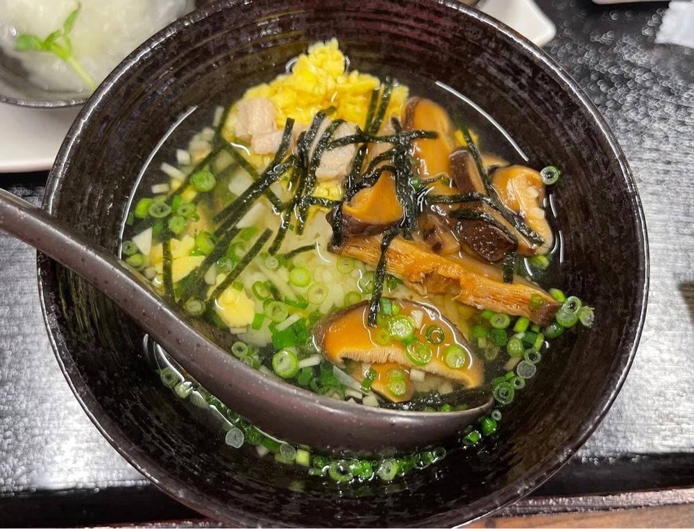 シマ唄・島料理 itwu〜まぁじん〜