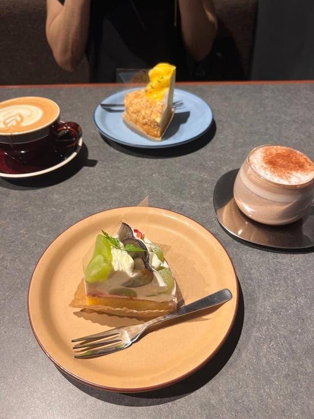 1Place cafe 各務原 - サブ画像3