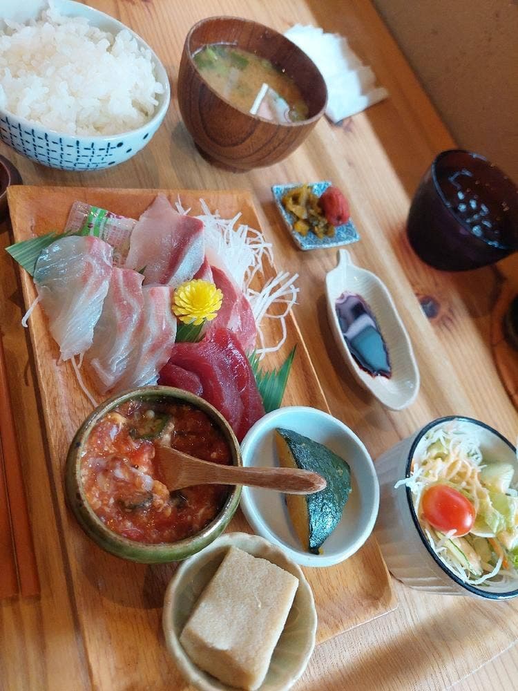 ごはんや くるり