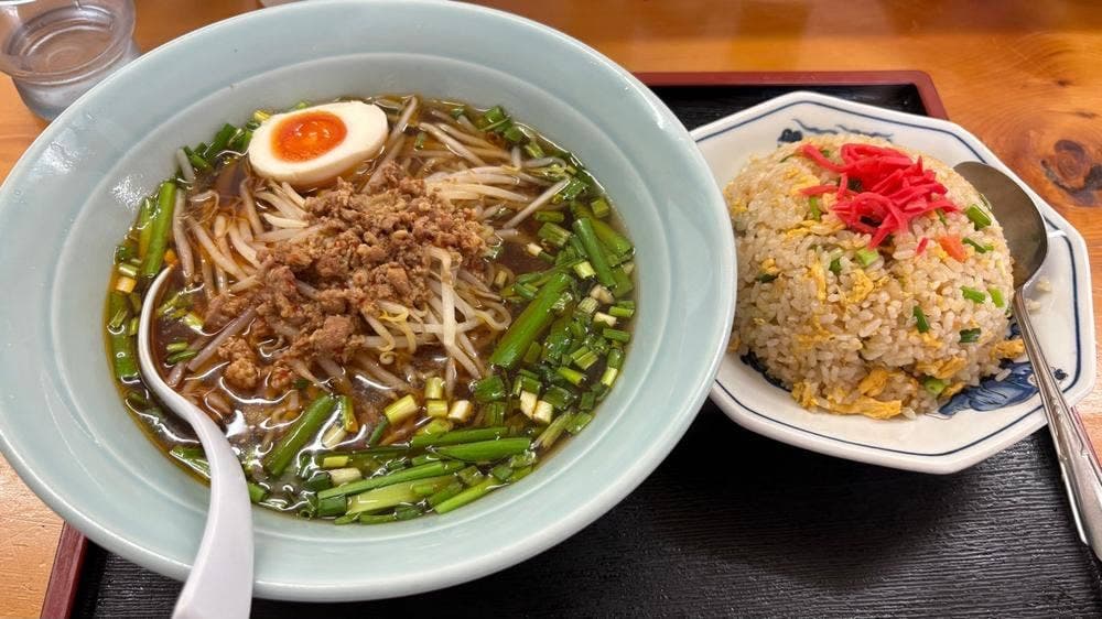 中華料理 家楽
