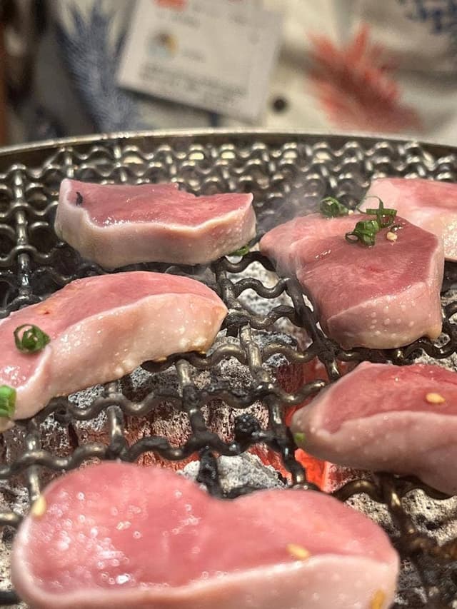 ホルモン焼肉 はやぶさ - サブ画像2