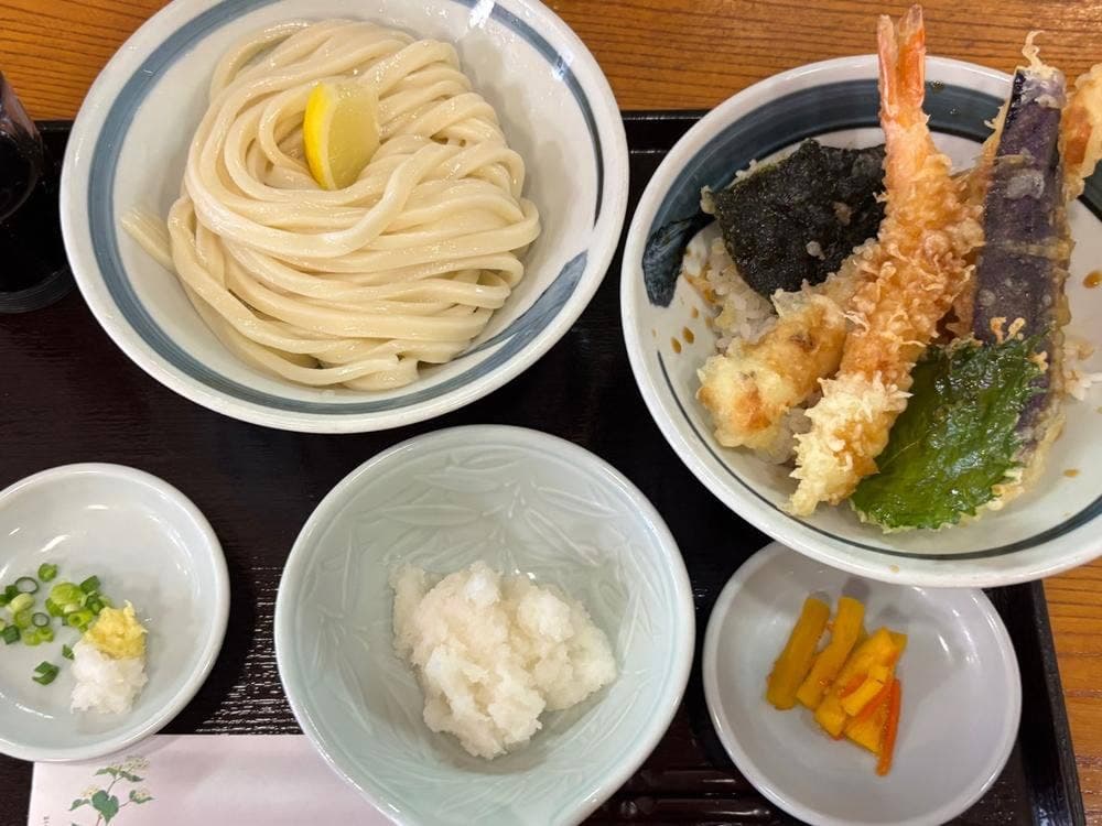手打うどん 麦の恵