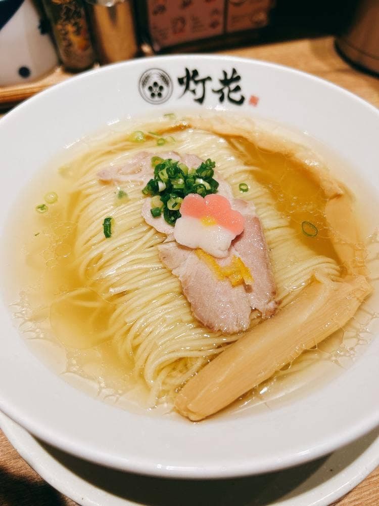鯛塩そば 灯花 福岡空港国内線ターミナル店