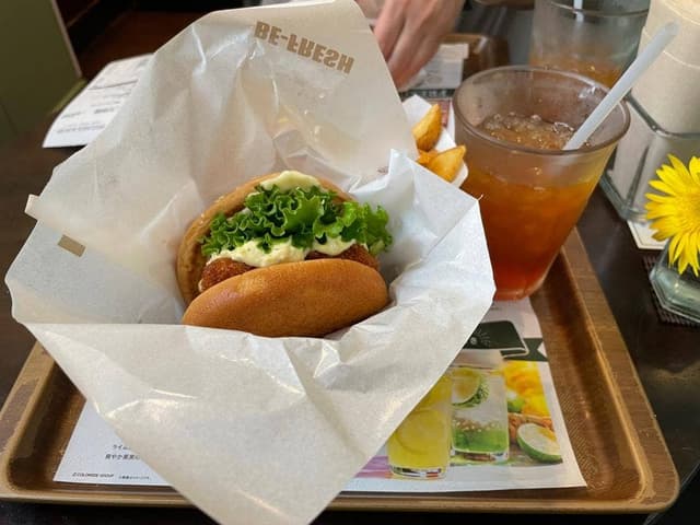 フレッシュネスバーガー 三宮中央通り店 - サブ画像2