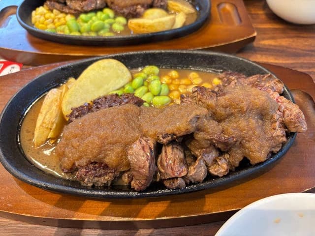 肉と秘伝のたれ ゆいの杜 - サブ画像1
