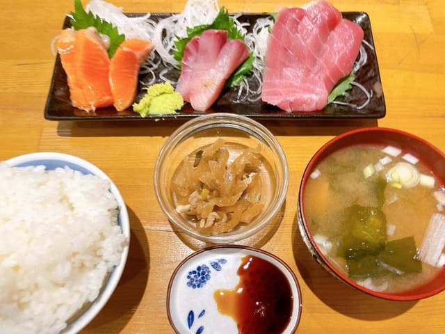 日吉屋 上野2号店 - サブ画像2