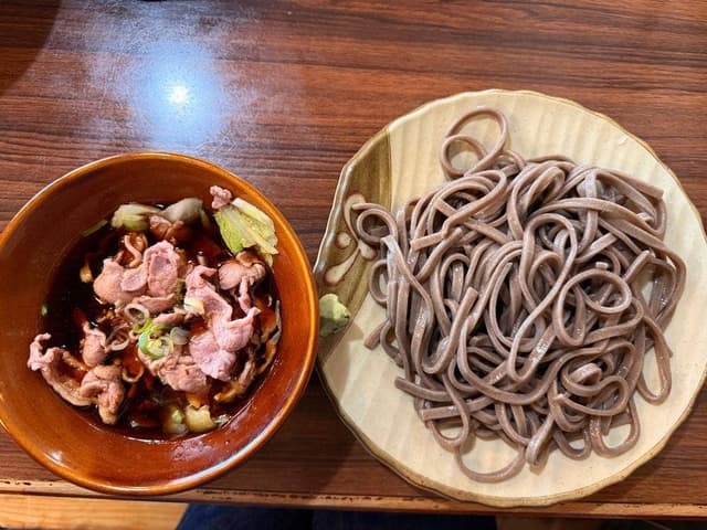 蔵王 手打ちそば 新楽 - サブ画像1