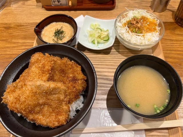 新潟カツ丼タレカツ 飯田橋店 - サブ画像2