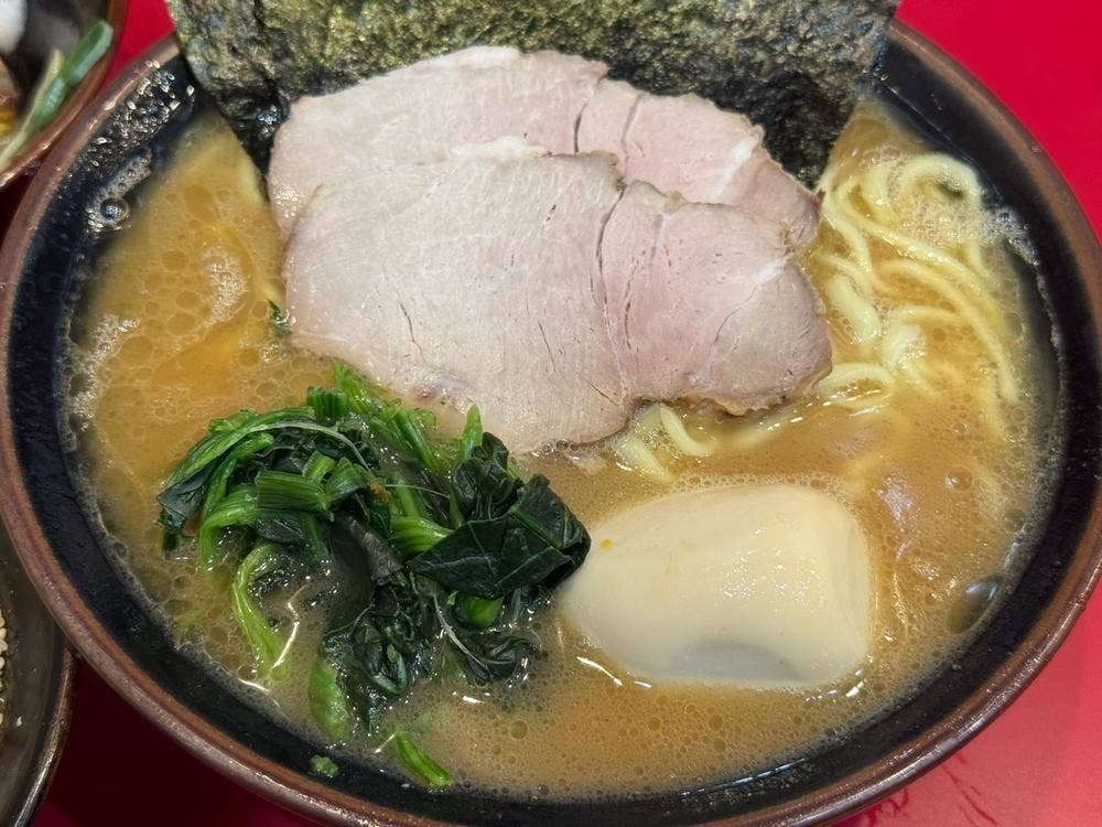 横浜ラーメン おか本
