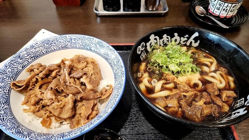 元祖博多名物 肉肉うどん 清水バイパス店