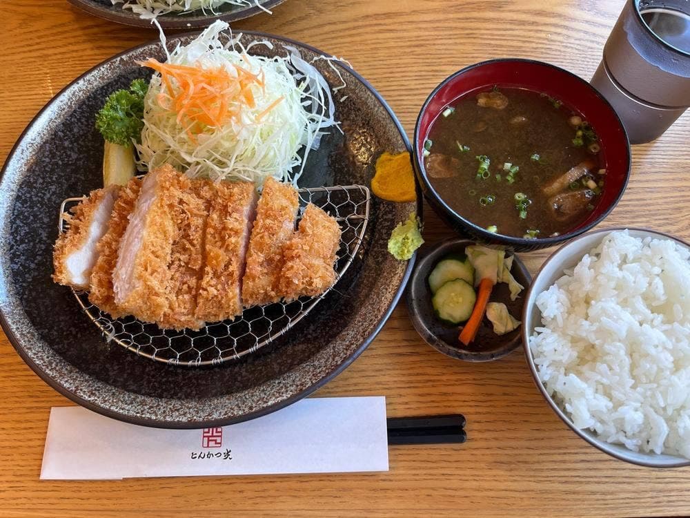 とんかつ光 冷泉公園店