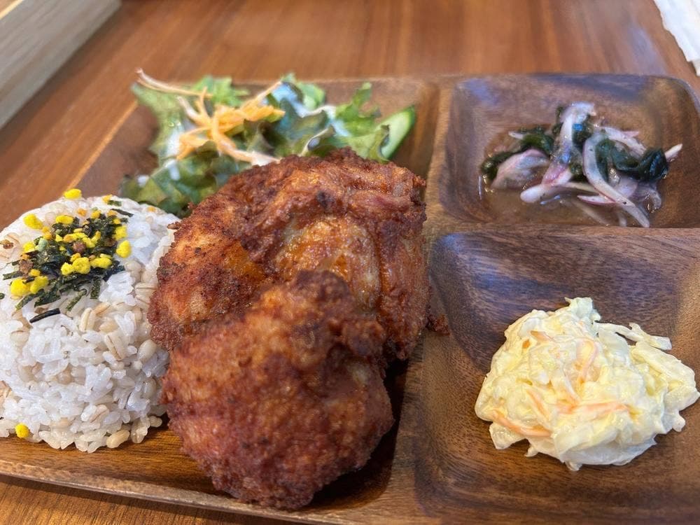 LOKAHI cafe