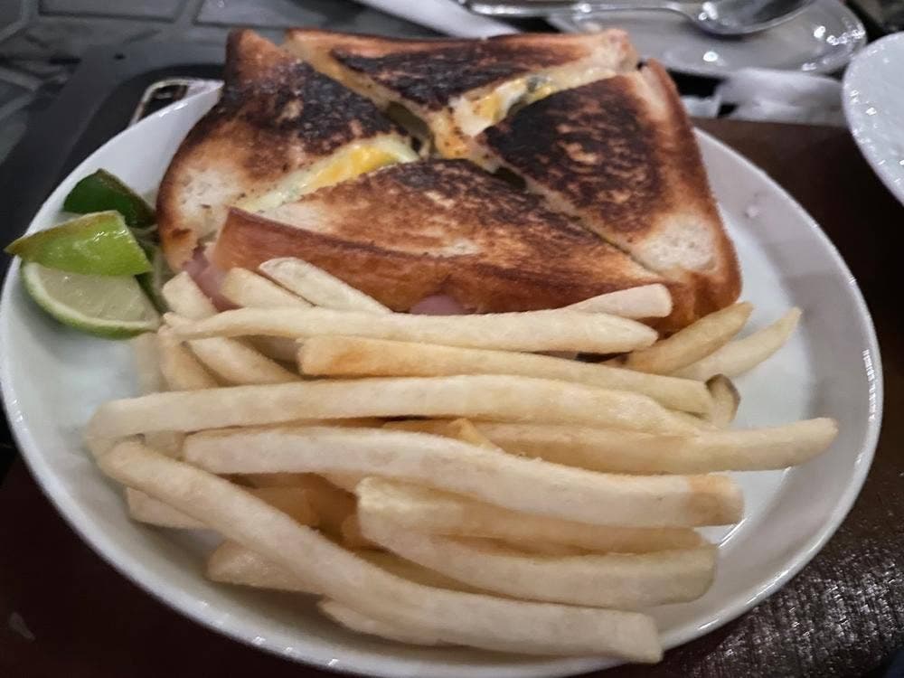 CAFE CLAM CHOWDER 江の島