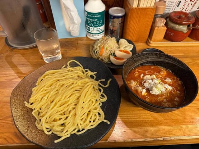 つけ麺屋 やすべえ 赤坂店 - サブ画像1