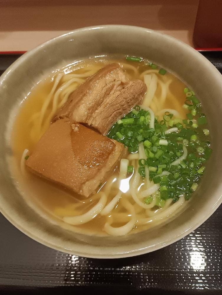 沖縄そば専門 やんばる カレッタ汐留店