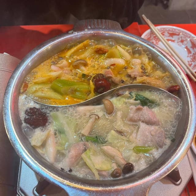 焼小籠包 火鍋 飲飲酒場 新宿歌舞伎町店 - サブ画像3