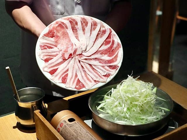 黒豚しゃぶしゃぶ銀座羅豚 大名古屋ビルヂング店 - サブ画像1