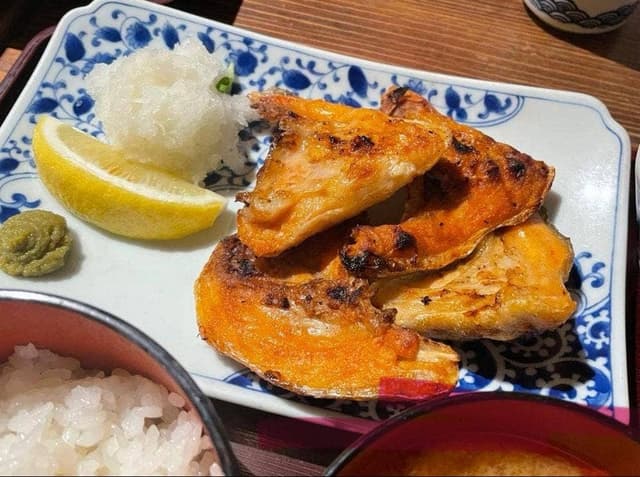 炭火焼専門食処 白銀屋 西八の分店 - サブ画像1