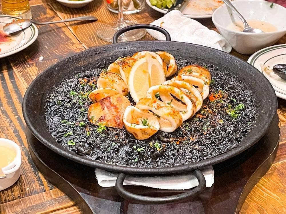 スペインバル BARRIO 人形町