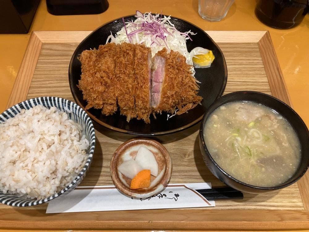 とん汁と玄米の店檍食堂