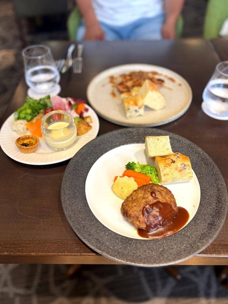 Kitano Grill & Bar