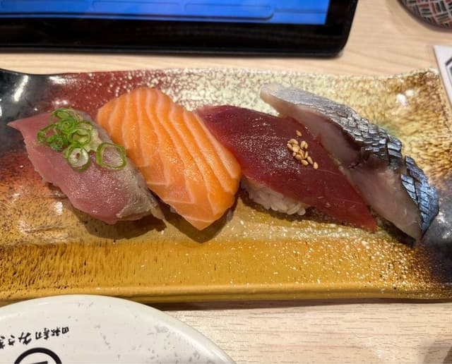 回転寿司みさき 国立店 - サブ画像1