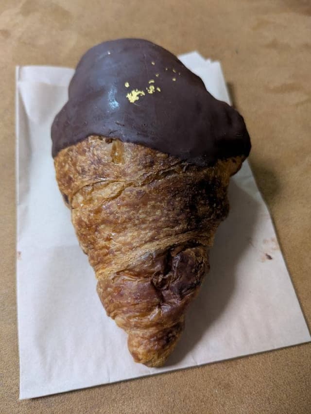 100日だけのチョコクロワッサン by TonyBake in神奈川厚木店 - サブ画像1