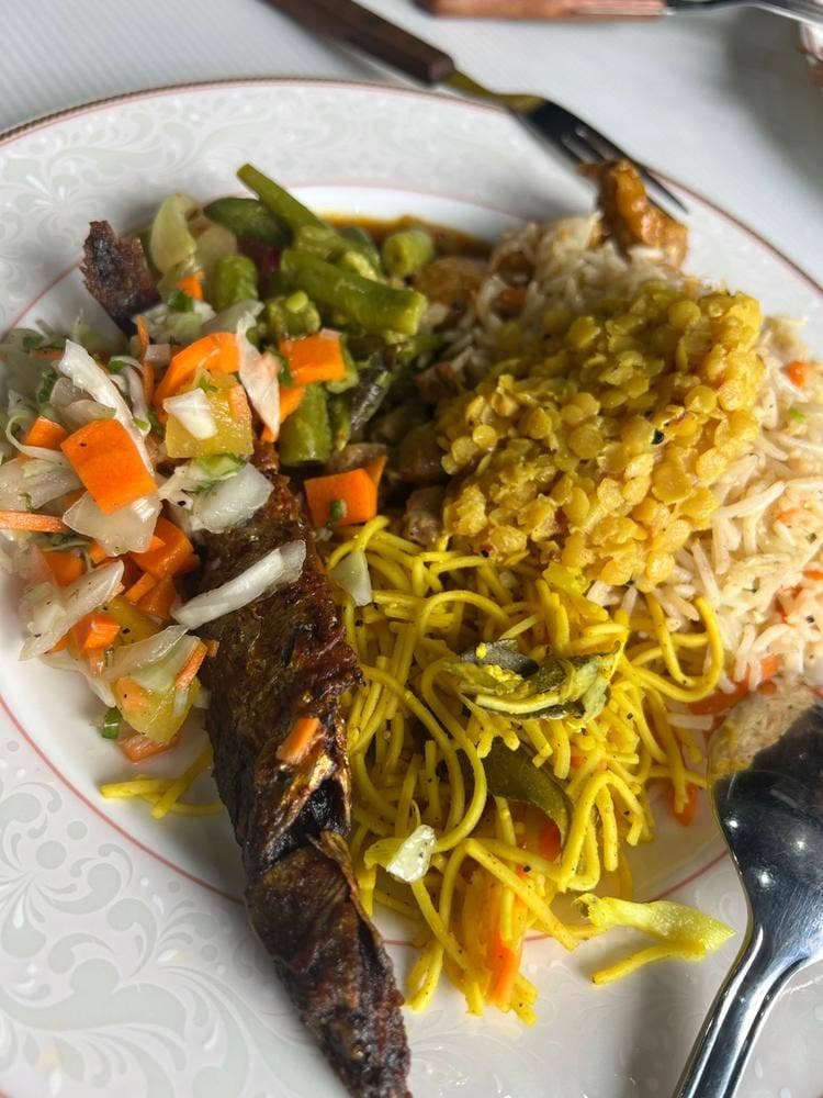 はる アジア料理 カフェ&バー