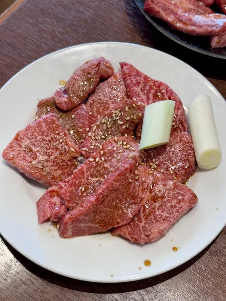 炭火焼肉 やまと