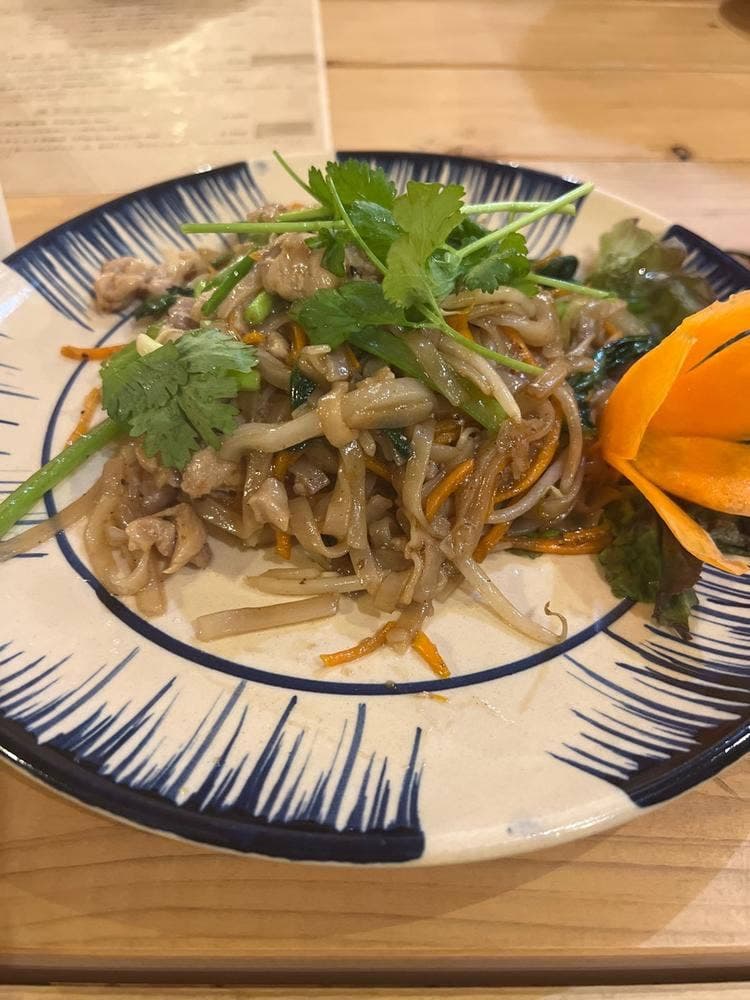 直 サイゴンの路地裏食堂