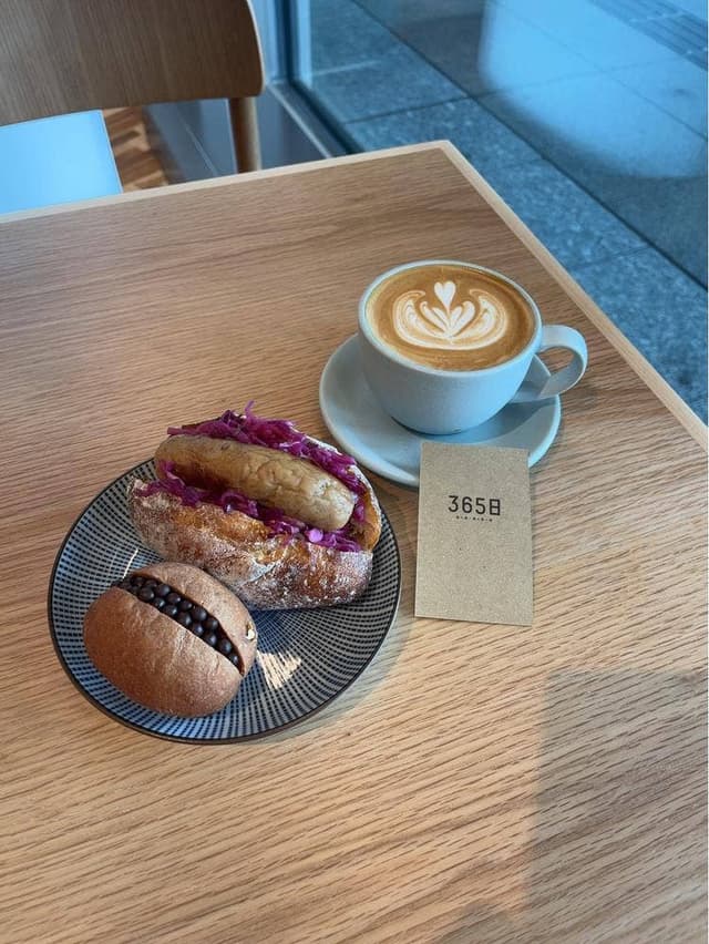 365日とCOFFEE ニュウマン高輪店 - サブ画像1
