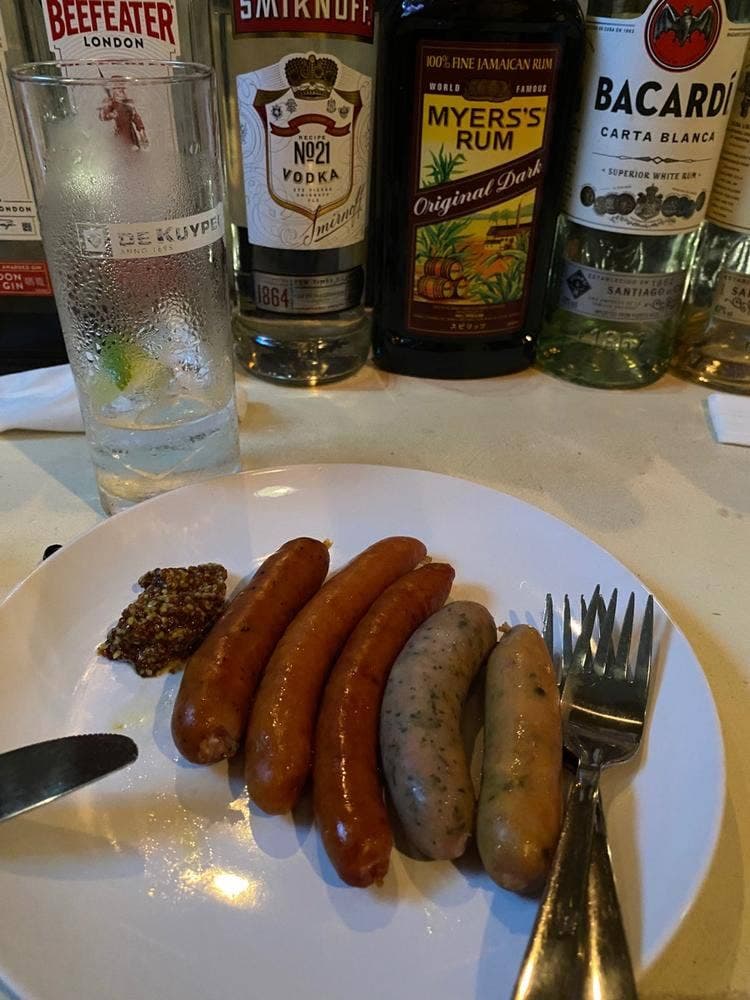 BAR NEU 祖師谷店